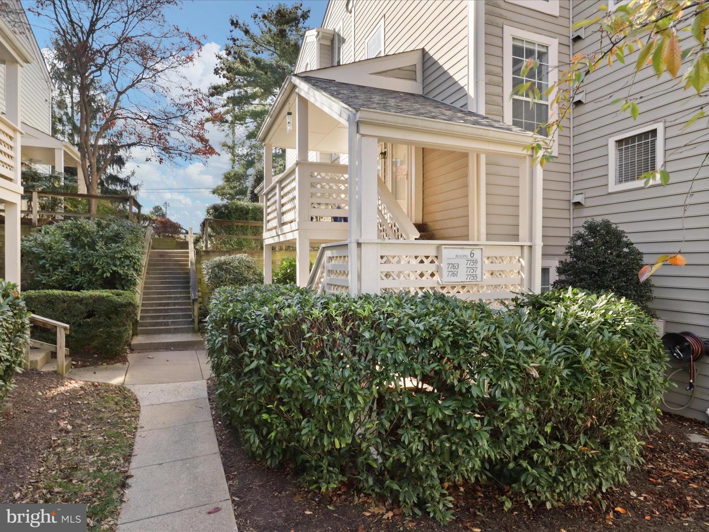 7757 WILLOW POINT DR #7757, FALLS CHURCH, Virginia 22042, 2 Bedrooms Bedrooms, ,1 BathroomBathrooms,Residential,For sale,7757 WILLOW POINT DR #7757,VAFX2275602 MLS # VAFX2275602