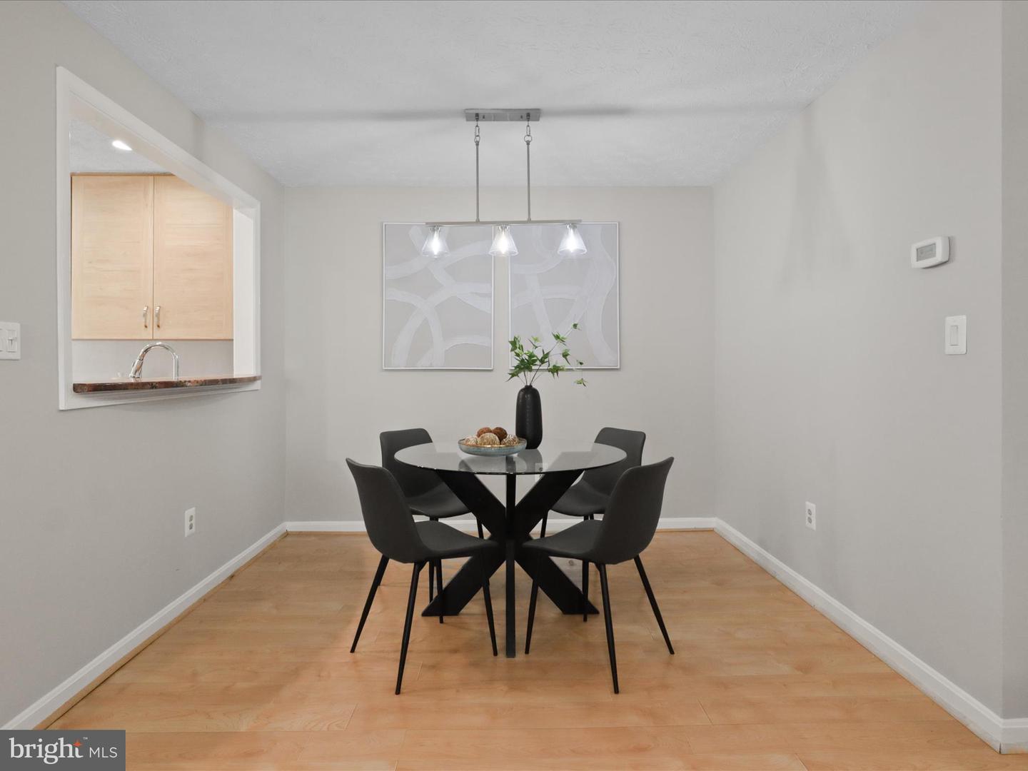 7757 WILLOW POINT DR #7757, FALLS CHURCH, Virginia 22042, 2 Bedrooms Bedrooms, ,1 BathroomBathrooms,Residential,For sale,7757 WILLOW POINT DR #7757,VAFX2275602 MLS # VAFX2275602