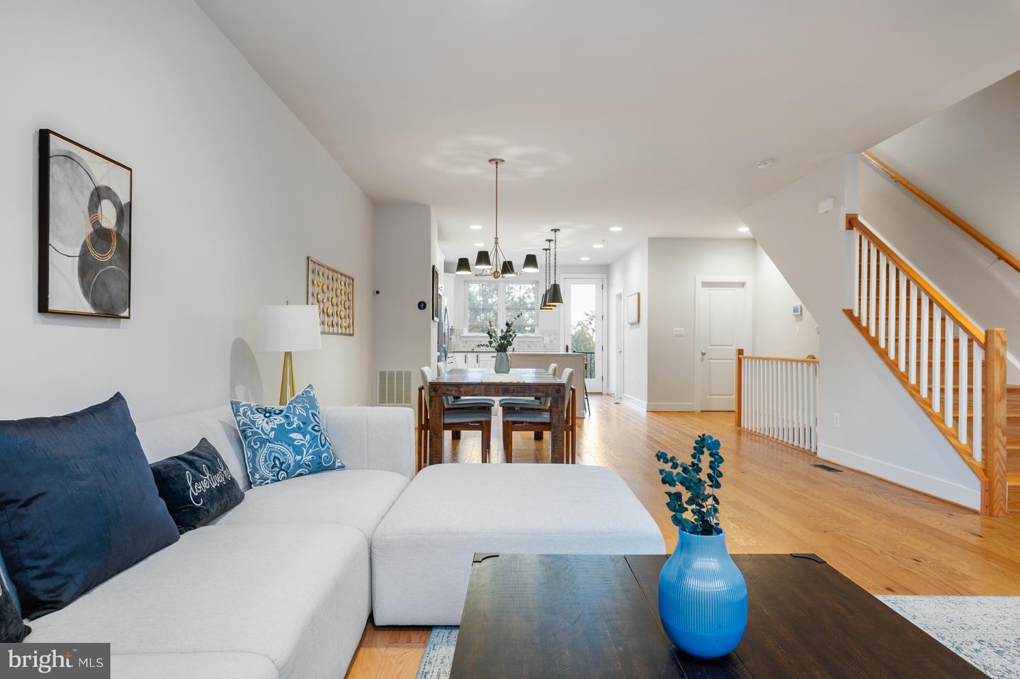 5509 VALMARANA WAY, ALEXANDRIA, Virginia 22312, 2 Bedrooms Bedrooms, ,3 BathroomsBathrooms,Residential,For sale,5509 VALMARANA WAY,VAFX2275648 MLS # VAFX2275648 5509 VALMARANA WAY, ALEXANDRIA, Virginia 22312, 2 Bedrooms Bedrooms, ,3 BathroomsBathrooms,Residential,For sale,5509 VALMARANA WAY,VAFX2275648 MLS # VAFX2275648