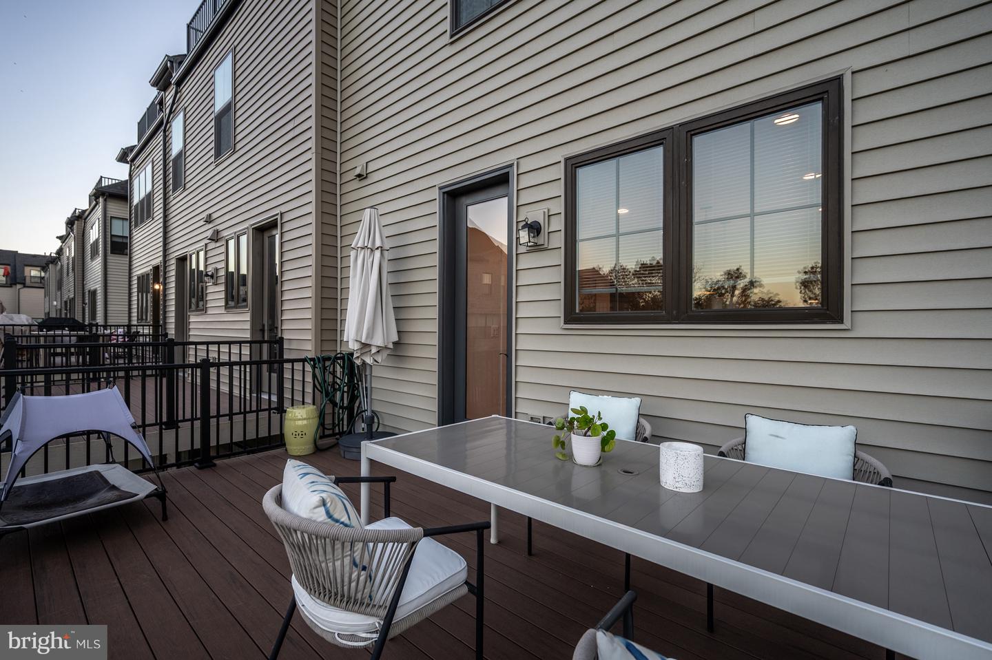 5509 VALMARANA WAY, ALEXANDRIA, Virginia 22312, 2 Bedrooms Bedrooms, ,3 BathroomsBathrooms,Residential,For sale,5509 VALMARANA WAY,VAFX2275648 MLS # VAFX2275648 5509 VALMARANA WAY, ALEXANDRIA, Virginia 22312, 2 Bedrooms Bedrooms, ,3 BathroomsBathrooms,Residential,For sale,5509 VALMARANA WAY,VAFX2275648 MLS # VAFX2275648