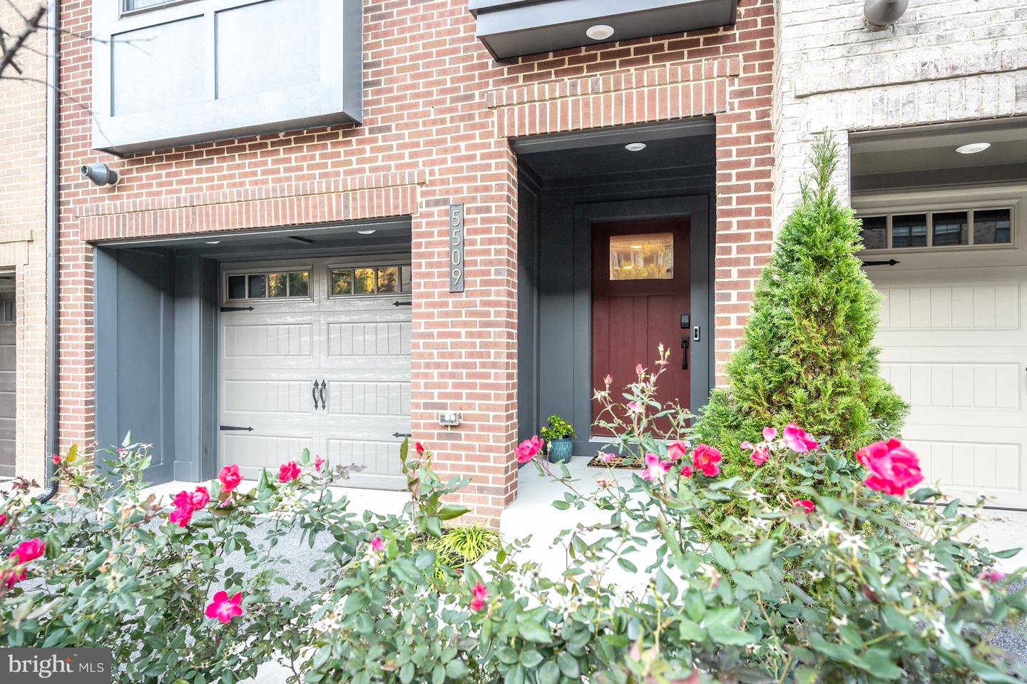 5509 VALMARANA WAY, ALEXANDRIA, Virginia 22312, 2 Bedrooms Bedrooms, ,3 BathroomsBathrooms,Residential,For sale,5509 VALMARANA WAY,VAFX2275648 MLS # VAFX2275648 5509 VALMARANA WAY, ALEXANDRIA, Virginia 22312, 2 Bedrooms Bedrooms, ,3 BathroomsBathrooms,Residential,For sale,5509 VALMARANA WAY,VAFX2275648 MLS # VAFX2275648