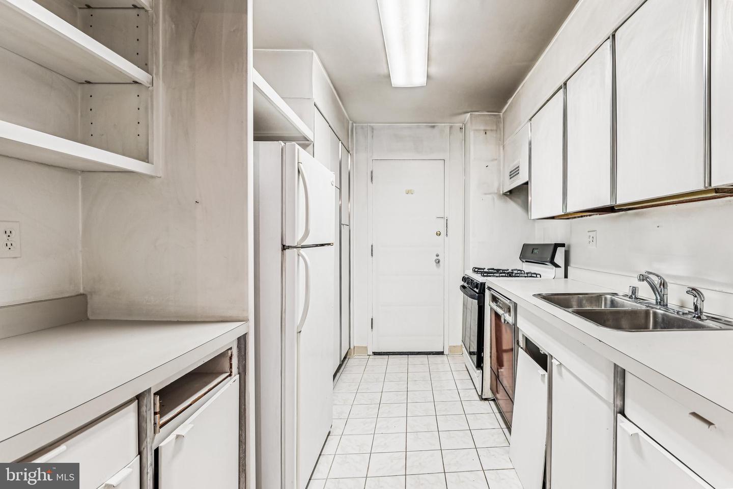 2500 VIRGINIA AVE NW AVE NW #210-S, WASHINGTON, District Of Columbia 20037, 2 Bedrooms Bedrooms, ,2 BathroomsBathrooms,Residential,For sale,2500 VIRGINIA AVE NW AVE NW #210-S,DCDC2228460 MLS # DCDC2228460