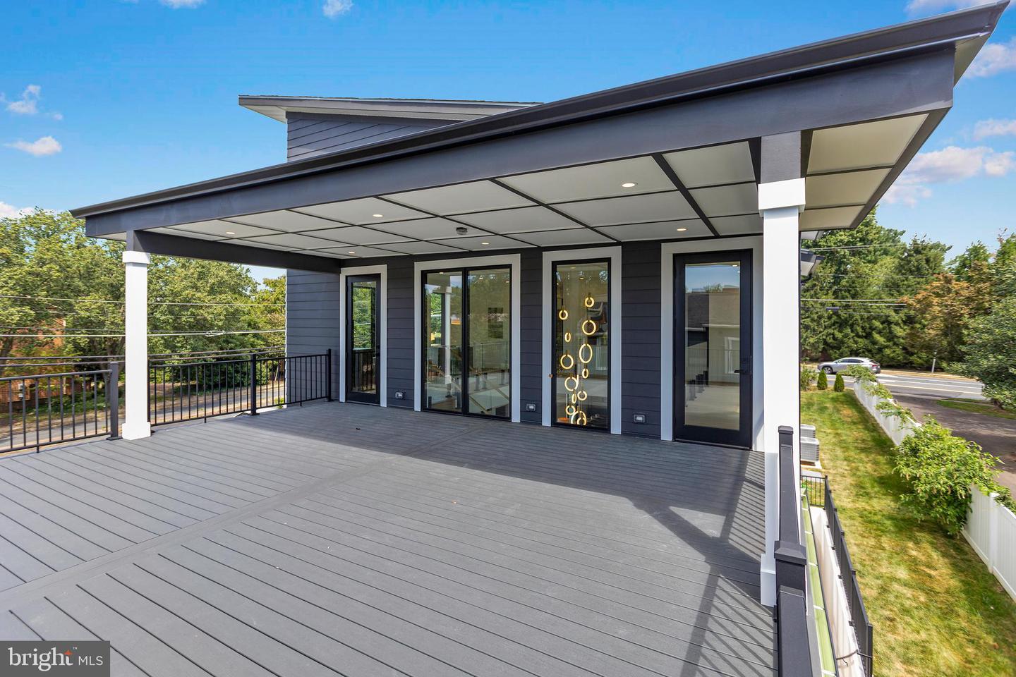 1733 CHAIN BRIDGE RD, MCLEAN, Virginia 22101, 5 Bedrooms Bedrooms, ,5 BathroomsBathrooms,Residential,For sale,1733 CHAIN BRIDGE RD,VAFX2275906 MLS # VAFX2275906