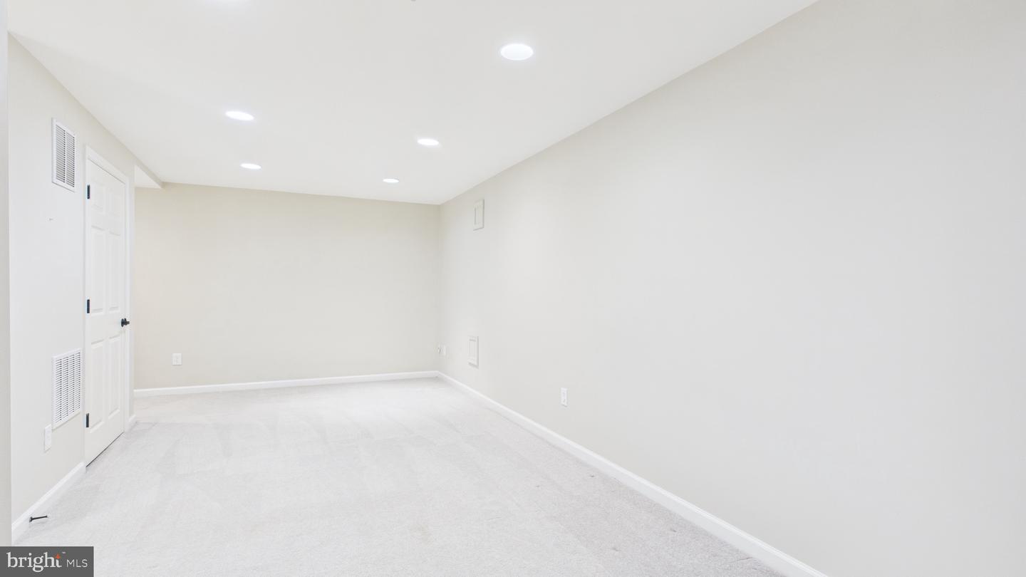 15277 SURREY HOUSE WAY, CENTREVILLE, Virginia 20120, 5 Bedrooms Bedrooms, ,4 BathroomsBathrooms,Residential,For sale,15277 SURREY HOUSE WAY,VAFX2275926 MLS # VAFX2275926 15277 SURREY HOUSE WAY, CENTREVILLE, Virginia 20120, 5 Bedrooms Bedrooms, ,4 BathroomsBathrooms,Residential,For sale,15277 SURREY HOUSE WAY,VAFX2275926 MLS # VAFX2275926