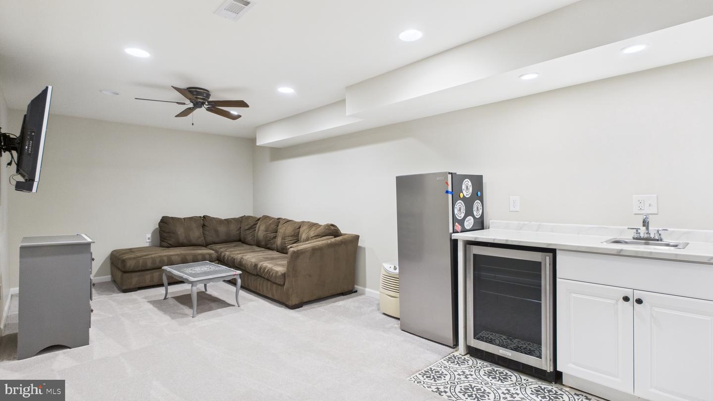 15277 SURREY HOUSE WAY, CENTREVILLE, Virginia 20120, 5 Bedrooms Bedrooms, ,4 BathroomsBathrooms,Residential,For sale,15277 SURREY HOUSE WAY,VAFX2275926 MLS # VAFX2275926 15277 SURREY HOUSE WAY, CENTREVILLE, Virginia 20120, 5 Bedrooms Bedrooms, ,4 BathroomsBathrooms,Residential,For sale,15277 SURREY HOUSE WAY,VAFX2275926 MLS # VAFX2275926