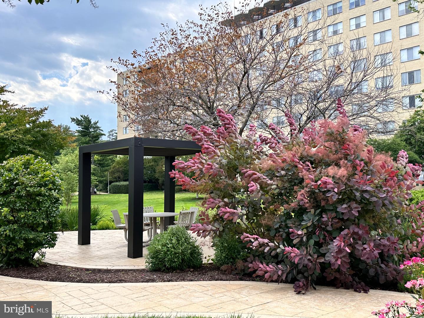 6641 WAKEFIELD DR #616, ALEXANDRIA, Virginia 22307, 2 Bedrooms Bedrooms, ,1 BathroomBathrooms,Residential,For sale,6641 WAKEFIELD DR #616,VAFX2275936 MLS # VAFX2275936 6641 WAKEFIELD DR #616, ALEXANDRIA, Virginia 22307, 2 Bedrooms Bedrooms, ,1 BathroomBathrooms,Residential,For sale,6641 WAKEFIELD DR #616,VAFX2275936 MLS # VAFX2275936