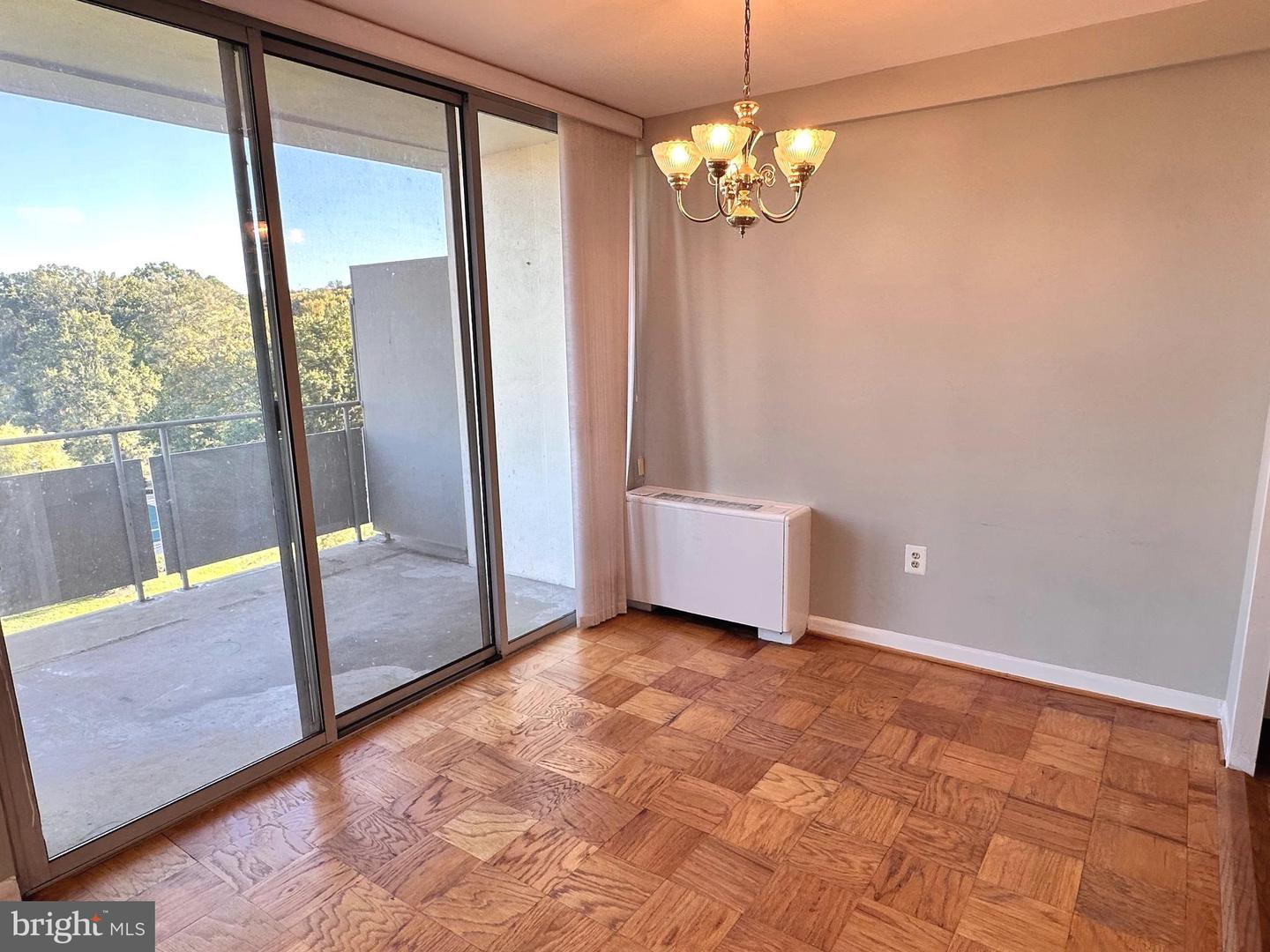 6641 WAKEFIELD DR #616, ALEXANDRIA, Virginia 22307, 2 Bedrooms Bedrooms, ,1 BathroomBathrooms,Residential,For sale,6641 WAKEFIELD DR #616,VAFX2275936 MLS # VAFX2275936 6641 WAKEFIELD DR #616, ALEXANDRIA, Virginia 22307, 2 Bedrooms Bedrooms, ,1 BathroomBathrooms,Residential,For sale,6641 WAKEFIELD DR #616,VAFX2275936 MLS # VAFX2275936