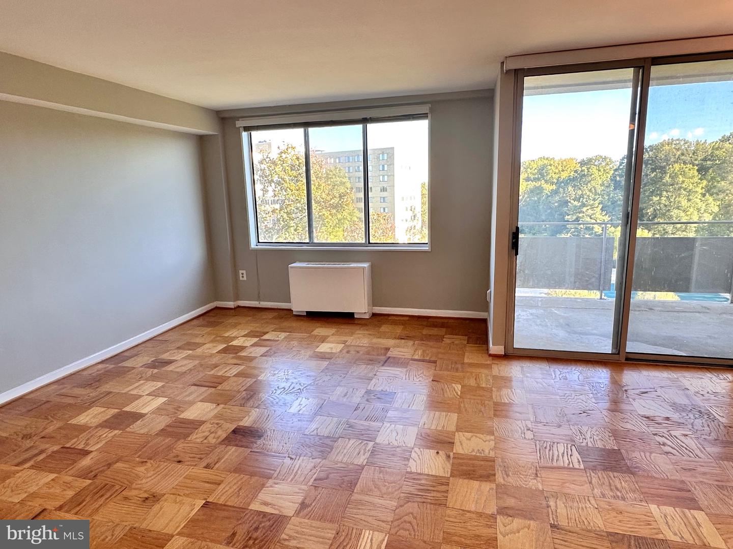 6641 WAKEFIELD DR #616, ALEXANDRIA, Virginia 22307, 2 Bedrooms Bedrooms, ,1 BathroomBathrooms,Residential,For sale,6641 WAKEFIELD DR #616,VAFX2275936 MLS # VAFX2275936 6641 WAKEFIELD DR #616, ALEXANDRIA, Virginia 22307, 2 Bedrooms Bedrooms, ,1 BathroomBathrooms,Residential,For sale,6641 WAKEFIELD DR #616,VAFX2275936 MLS # VAFX2275936
