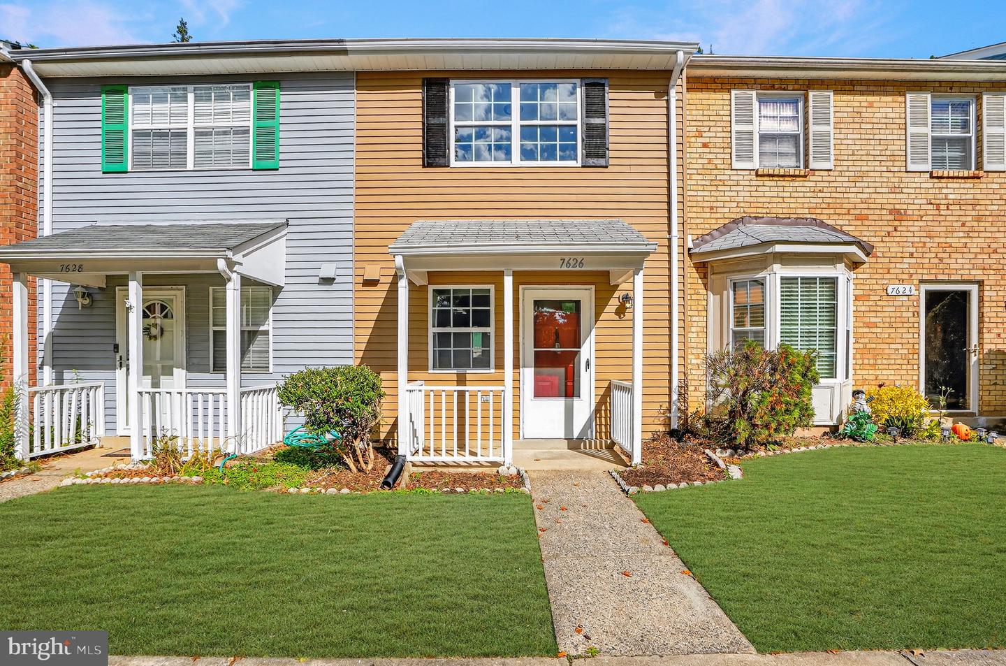 7626 LEE LANDING DR, FALLS CHURCH, Virginia 22043, 2 Bedrooms Bedrooms, 4 Rooms Rooms,1 BathroomBathrooms,Residential,For sale,7626 LEE LANDING DR,VAFX2275938 MLS # VAFX2275938 7626 LEE LANDING DR, FALLS CHURCH, Virginia 22043, 2 Bedrooms Bedrooms, 4 Rooms Rooms,1 BathroomBathrooms,Residential,For sale,7626 LEE LANDING DR,VAFX2275938 MLS # VAFX2275938