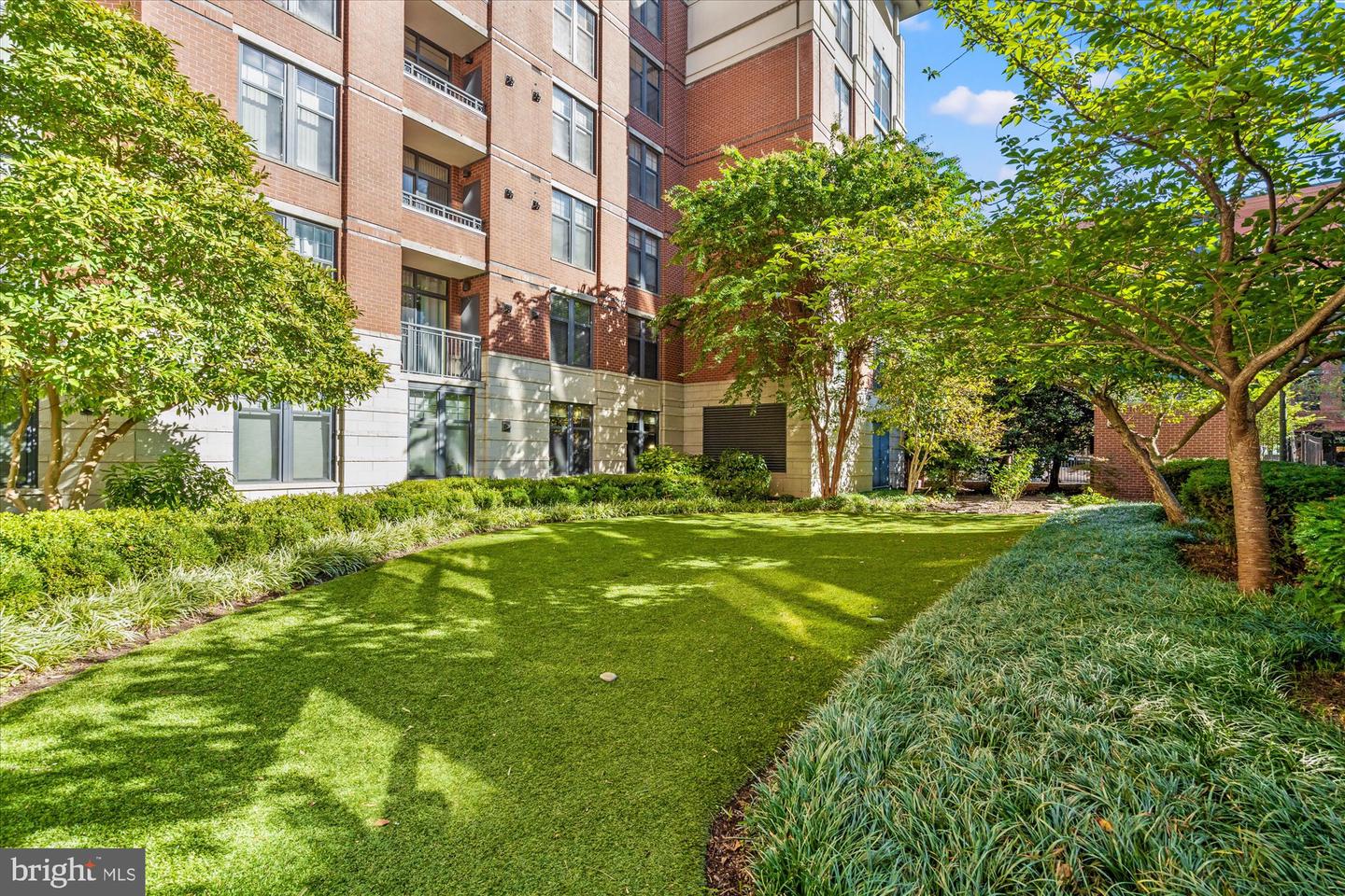 1021 N GARFIELD ST #409, ARLINGTON, Virginia 22201, 3 Bedrooms Bedrooms, ,2 BathroomsBathrooms,Residential,For sale,1021 N GARFIELD ST #409,VAAR2065284 MLS # VAAR2065284 1021 N GARFIELD ST #409, ARLINGTON, Virginia 22201, 3 Bedrooms Bedrooms, ,2 BathroomsBathrooms,Residential,For sale,1021 N GARFIELD ST #409,VAAR2065284 MLS # VAAR2065284