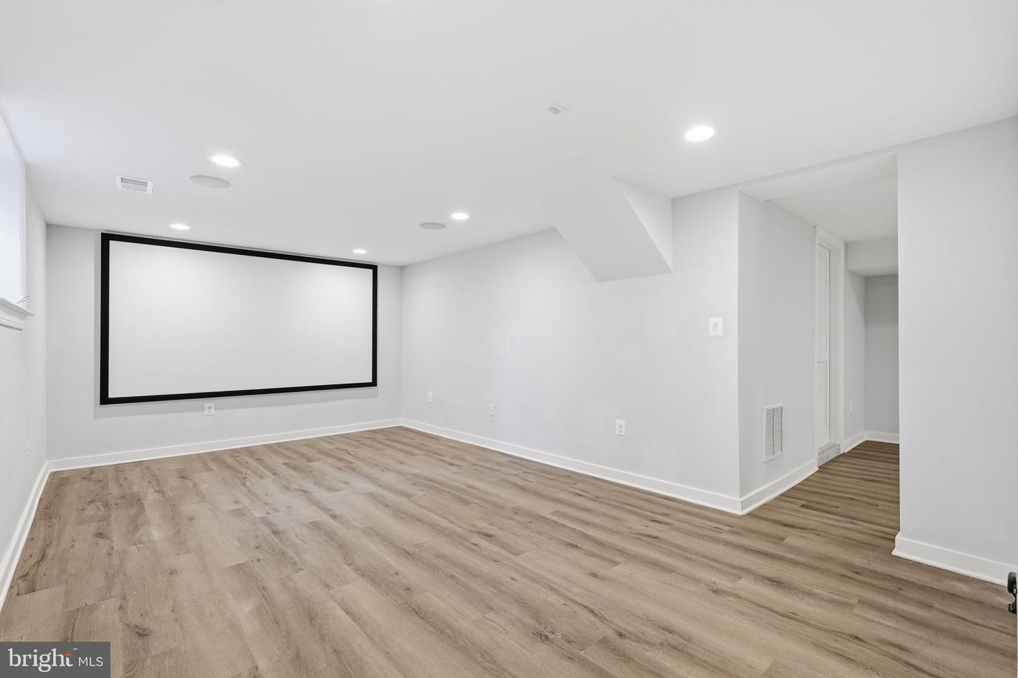 2302 WESTMORELAND ST, FALLS CHURCH, Virginia 22046, 5 Bedrooms Bedrooms, ,4 BathroomsBathrooms,Residential,For sale,2302 WESTMORELAND ST,VAFX2275958 MLS # VAFX2275958 2302 WESTMORELAND ST, FALLS CHURCH, Virginia 22046, 5 Bedrooms Bedrooms, ,4 BathroomsBathrooms,Residential,For sale,2302 WESTMORELAND ST,VAFX2275958 MLS # VAFX2275958