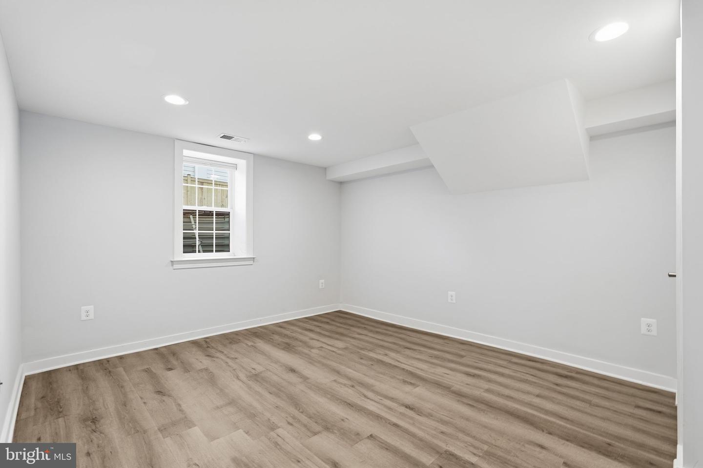 2302 WESTMORELAND ST, FALLS CHURCH, Virginia 22046, 5 Bedrooms Bedrooms, ,4 BathroomsBathrooms,Residential,For sale,2302 WESTMORELAND ST,VAFX2275958 MLS # VAFX2275958 2302 WESTMORELAND ST, FALLS CHURCH, Virginia 22046, 5 Bedrooms Bedrooms, ,4 BathroomsBathrooms,Residential,For sale,2302 WESTMORELAND ST,VAFX2275958 MLS # VAFX2275958