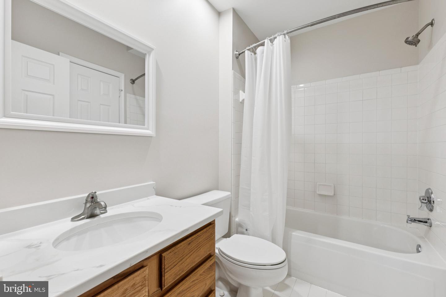 1361 GARDEN WALL CIR #701, RESTON, Virginia 20194, 2 Bedrooms Bedrooms, 5 Rooms Rooms,1 BathroomBathrooms,Residential,For sale,1361 GARDEN WALL CIR #701,VAFX2275966 MLS # VAFX2275966 1361 GARDEN WALL CIR #701, RESTON, Virginia 20194, 2 Bedrooms Bedrooms, 5 Rooms Rooms,1 BathroomBathrooms,Residential,For sale,1361 GARDEN WALL CIR #701,VAFX2275966 MLS # VAFX2275966