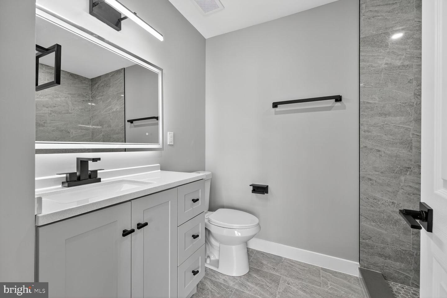 1723 STANTON TER SE, WASHINGTON, District Of Columbia 20020, 3 Bedrooms Bedrooms, 6 Rooms Rooms,3 BathroomsBathrooms,Residential,For sale,1723 STANTON TER SE,DCDC2228598 MLS # DCDC2228598