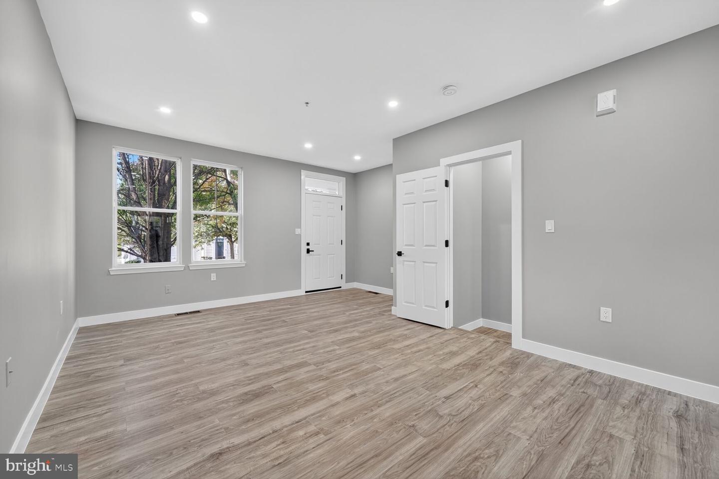 1723 STANTON TER SE, WASHINGTON, District Of Columbia 20020, 3 Bedrooms Bedrooms, 6 Rooms Rooms,3 BathroomsBathrooms,Residential,For sale,1723 STANTON TER SE,DCDC2228598 MLS # DCDC2228598