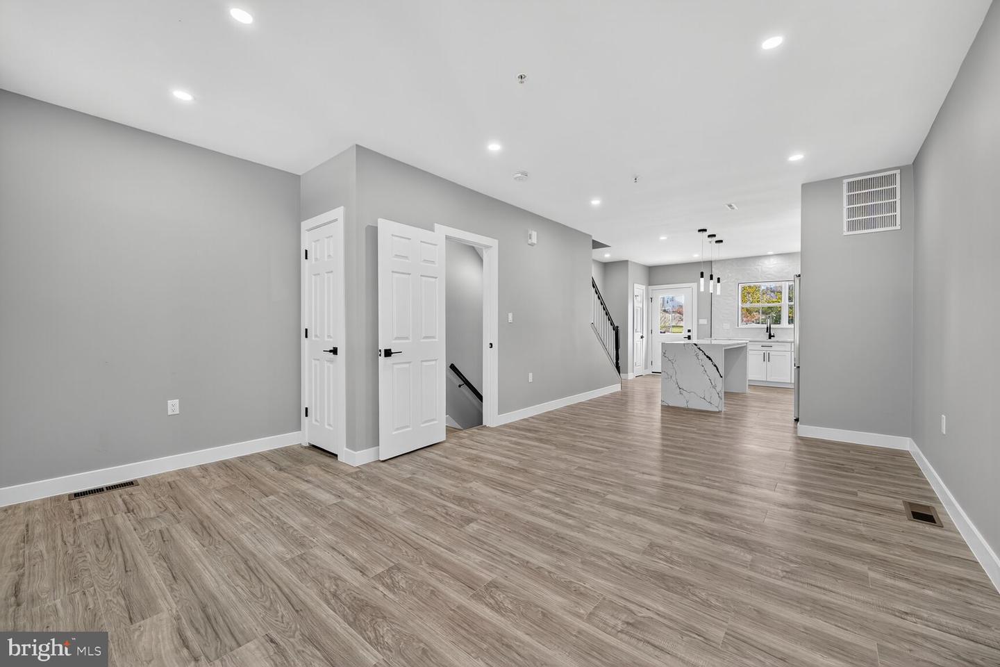 1723 STANTON TER SE, WASHINGTON, District Of Columbia 20020, 3 Bedrooms Bedrooms, 6 Rooms Rooms,3 BathroomsBathrooms,Residential,For sale,1723 STANTON TER SE,DCDC2228598 MLS # DCDC2228598