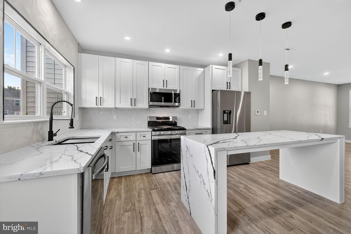 1723 STANTON TER SE, WASHINGTON, District Of Columbia 20020, 3 Bedrooms Bedrooms, 6 Rooms Rooms,3 BathroomsBathrooms,Residential,For sale,1723 STANTON TER SE,DCDC2228598 MLS # DCDC2228598