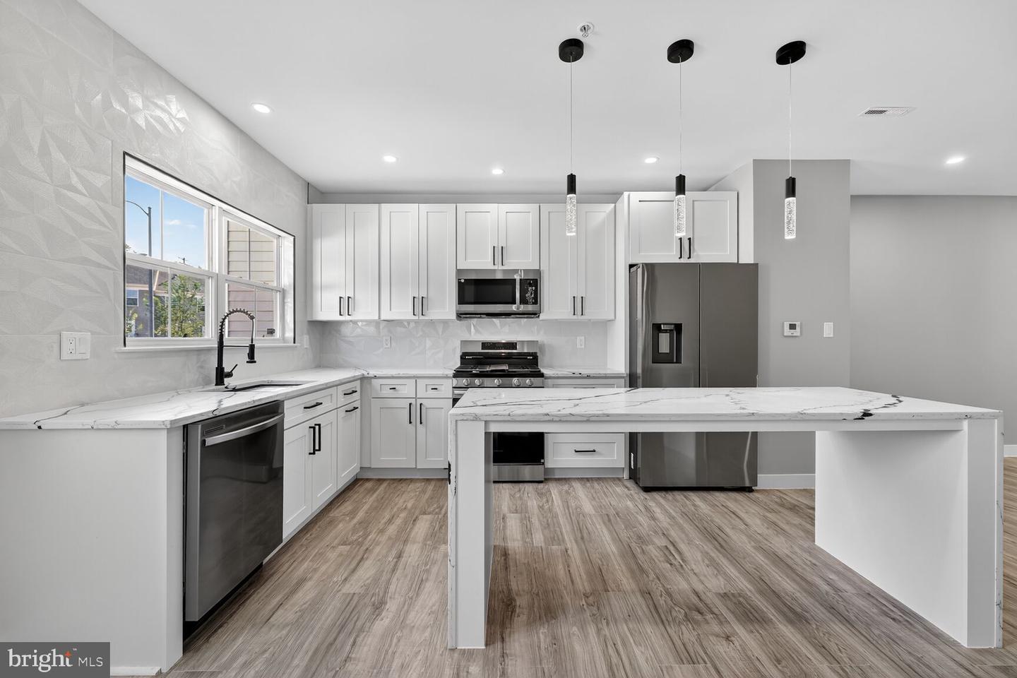 1723 STANTON TER SE, WASHINGTON, District Of Columbia 20020, 3 Bedrooms Bedrooms, 6 Rooms Rooms,3 BathroomsBathrooms,Residential,For sale,1723 STANTON TER SE,DCDC2228598 MLS # DCDC2228598