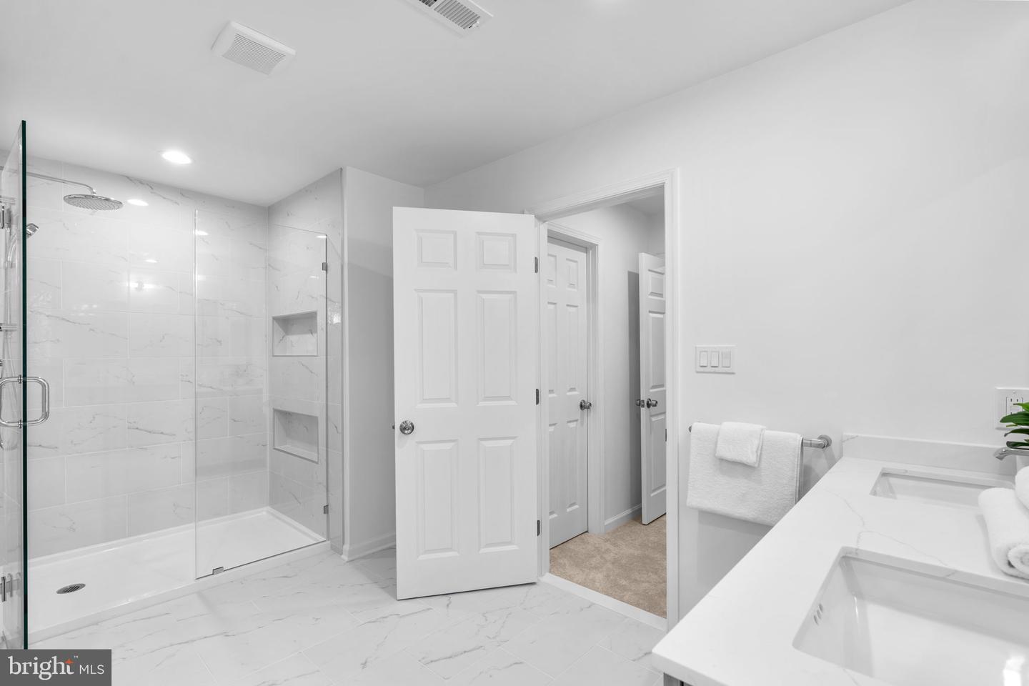 13019 BANKFOOT CT, HERNDON, Virginia 20171, 5 Bedrooms Bedrooms, ,4 BathroomsBathrooms,Residential,For sale,13019 BANKFOOT CT,VAFX2275962 MLS # VAFX2275962 13019 BANKFOOT CT, HERNDON, Virginia 20171, 5 Bedrooms Bedrooms, ,4 BathroomsBathrooms,Residential,For sale,13019 BANKFOOT CT,VAFX2275962 MLS # VAFX2275962