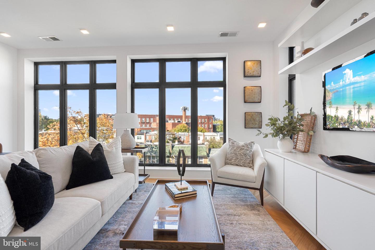 1345 K ST SE #401, WASHINGTON, District Of Columbia 20003, 2 Bedrooms Bedrooms, ,2 BathroomsBathrooms,Residential,For sale,1345 K ST SE #401,DCDC2228452 MLS # DCDC2228452 1345 K ST SE #401, WASHINGTON, District Of Columbia 20003, 2 Bedrooms Bedrooms, ,2 BathroomsBathrooms,Residential,For sale,1345 K ST SE #401,DCDC2228452 MLS # DCDC2228452