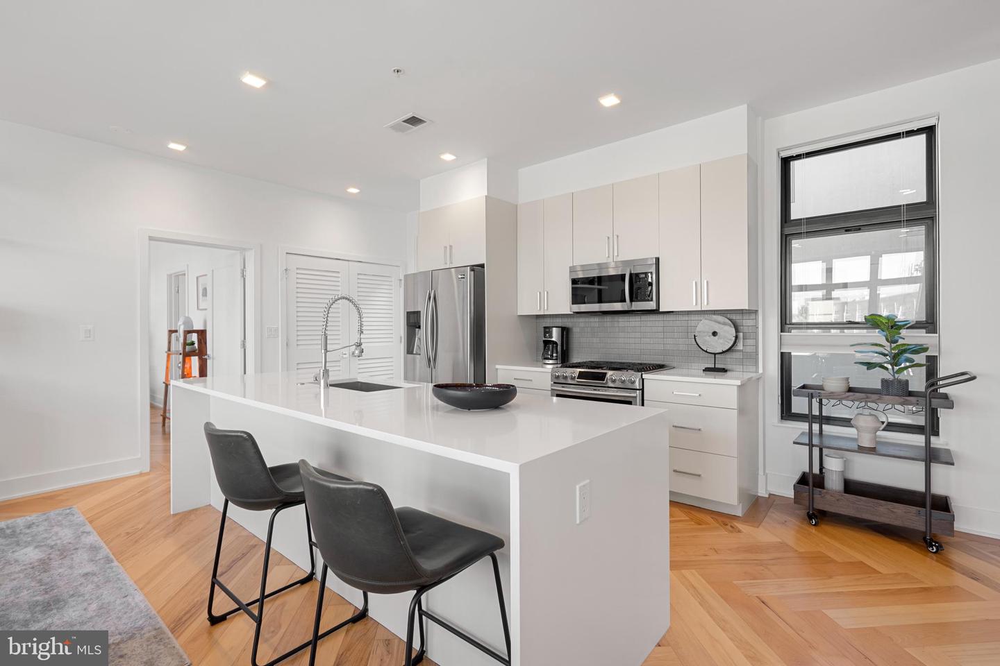 1345 K ST SE #401, WASHINGTON, District Of Columbia 20003, 2 Bedrooms Bedrooms, ,2 BathroomsBathrooms,Residential,For sale,1345 K ST SE #401,DCDC2228452 MLS # DCDC2228452 1345 K ST SE #401, WASHINGTON, District Of Columbia 20003, 2 Bedrooms Bedrooms, ,2 BathroomsBathrooms,Residential,For sale,1345 K ST SE #401,DCDC2228452 MLS # DCDC2228452