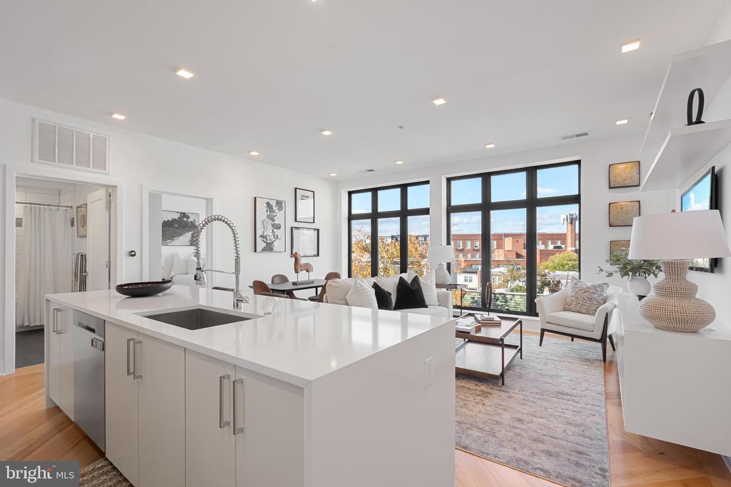1345 K ST SE #401, WASHINGTON, District Of Columbia 20003, 2 Bedrooms Bedrooms, ,2 BathroomsBathrooms,Residential,For sale,1345 K ST SE #401,DCDC2228452 MLS # DCDC2228452 1345 K ST SE #401, WASHINGTON, District Of Columbia 20003, 2 Bedrooms Bedrooms, ,2 BathroomsBathrooms,Residential,For sale,1345 K ST SE #401,DCDC2228452 MLS # DCDC2228452