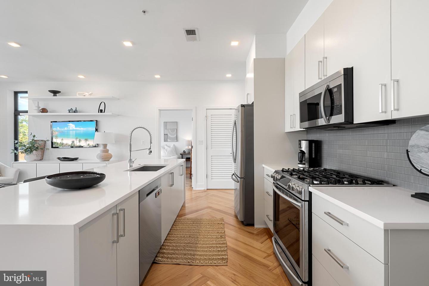 1345 K ST SE #401, WASHINGTON, District Of Columbia 20003, 2 Bedrooms Bedrooms, ,2 BathroomsBathrooms,Residential,For sale,1345 K ST SE #401,DCDC2228452 MLS # DCDC2228452 1345 K ST SE #401, WASHINGTON, District Of Columbia 20003, 2 Bedrooms Bedrooms, ,2 BathroomsBathrooms,Residential,For sale,1345 K ST SE #401,DCDC2228452 MLS # DCDC2228452