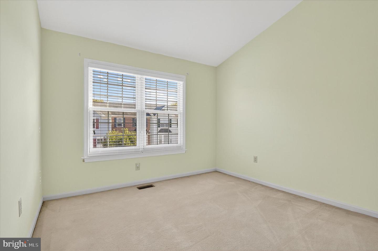 6004 KEBLE DR, ALEXANDRIA, Virginia 22315, 3 Bedrooms Bedrooms, 7 Rooms Rooms,2 BathroomsBathrooms,Residential,For sale,6004 KEBLE DR,VAFX2275848 MLS # VAFX2275848 6004 KEBLE DR, ALEXANDRIA, Virginia 22315, 3 Bedrooms Bedrooms, 7 Rooms Rooms,2 BathroomsBathrooms,Residential,For sale,6004 KEBLE DR,VAFX2275848 MLS # VAFX2275848