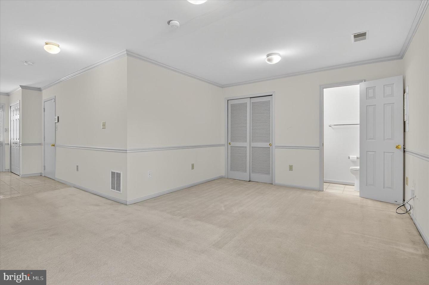 6004 KEBLE DR, ALEXANDRIA, Virginia 22315, 3 Bedrooms Bedrooms, 7 Rooms Rooms,2 BathroomsBathrooms,Residential,For sale,6004 KEBLE DR,VAFX2275848 MLS # VAFX2275848 6004 KEBLE DR, ALEXANDRIA, Virginia 22315, 3 Bedrooms Bedrooms, 7 Rooms Rooms,2 BathroomsBathrooms,Residential,For sale,6004 KEBLE DR,VAFX2275848 MLS # VAFX2275848