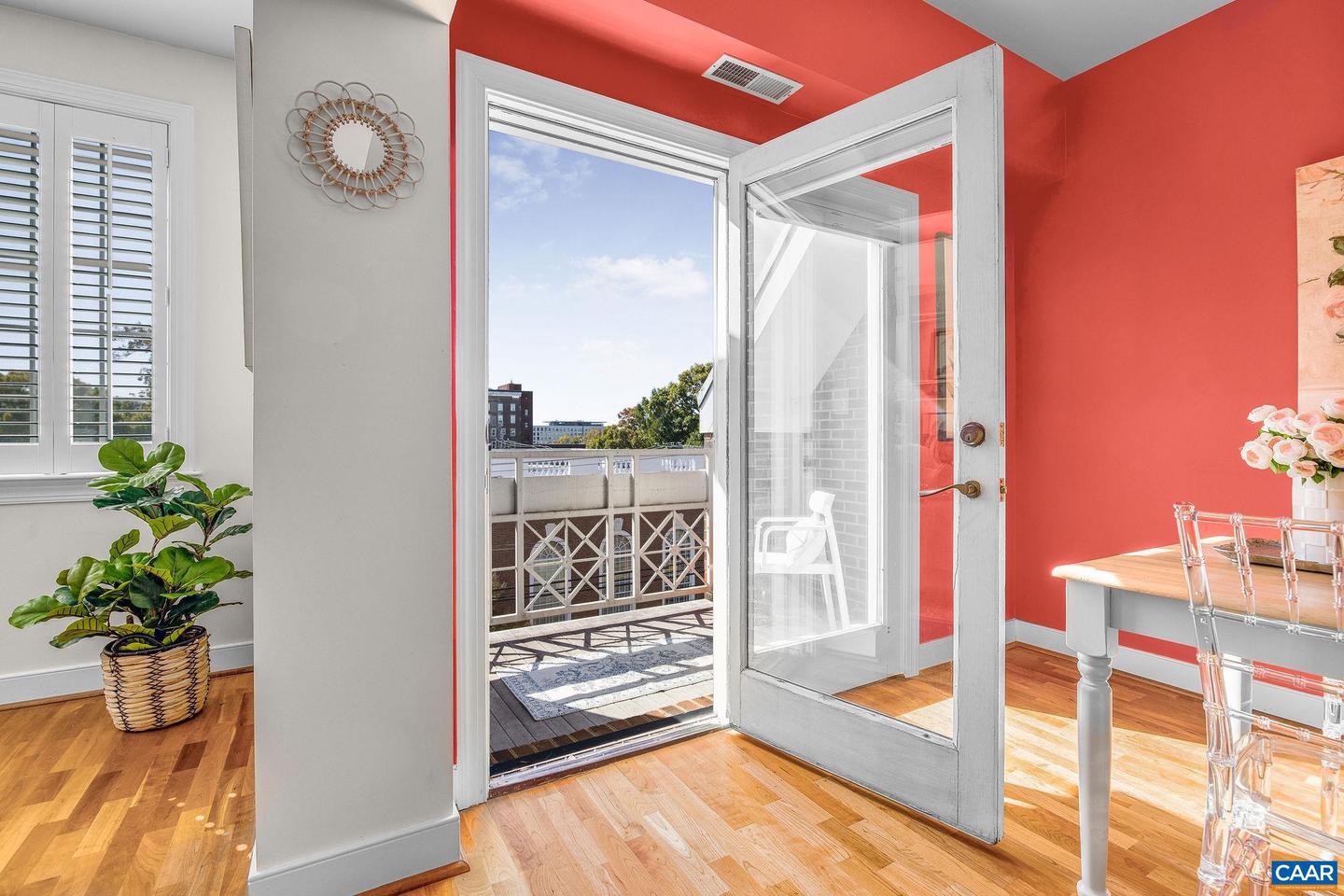 237 EAST JEFFERSON ST, CHARLOTTESVILLE, Virginia 22902, 2 Bedrooms Bedrooms, ,2 BathroomsBathrooms,Residential,For sale,237 EAST JEFFERSON ST,670356 MLS # 670356 237 EAST JEFFERSON ST, CHARLOTTESVILLE, Virginia 22902, 2 Bedrooms Bedrooms, ,2 BathroomsBathrooms,Residential,For sale,237 EAST JEFFERSON ST,670356 MLS # 670356