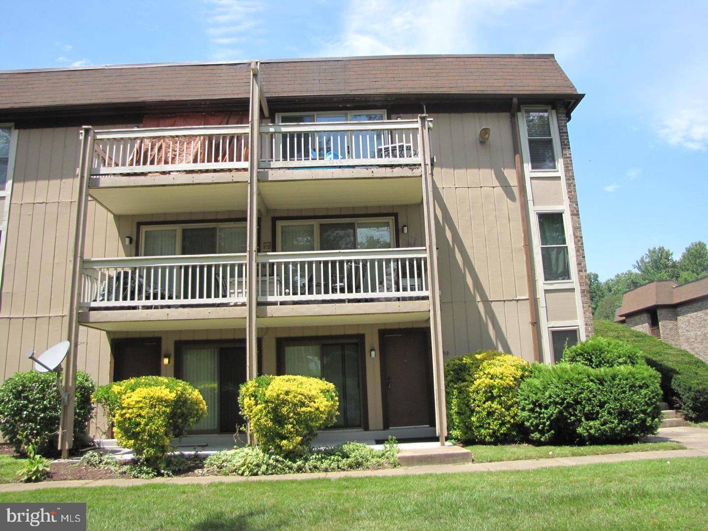 5809 ROYAL RIDGE DR #I, SPRINGFIELD, Virginia 22152, 2 Bedrooms Bedrooms, ,2 BathroomsBathrooms,Residential,For sale,5809 ROYAL RIDGE DR #I,VAFX2276142 MLS # VAFX2276142 5809 ROYAL RIDGE DR #I, SPRINGFIELD, Virginia 22152, 2 Bedrooms Bedrooms, ,2 BathroomsBathrooms,Residential,For sale,5809 ROYAL RIDGE DR #I,VAFX2276142 MLS # VAFX2276142