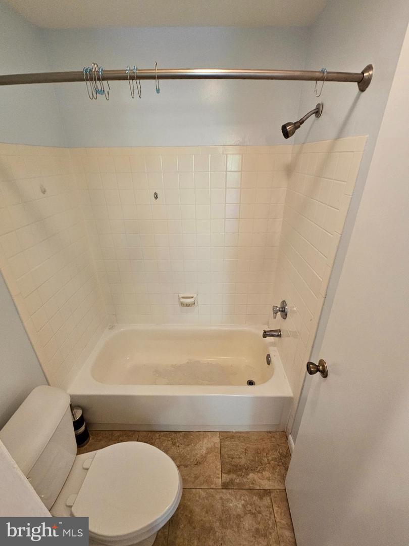 5809 ROYAL RIDGE DR #I, SPRINGFIELD, Virginia 22152, 2 Bedrooms Bedrooms, ,2 BathroomsBathrooms,Residential,For sale,5809 ROYAL RIDGE DR #I,VAFX2276142 MLS # VAFX2276142 5809 ROYAL RIDGE DR #I, SPRINGFIELD, Virginia 22152, 2 Bedrooms Bedrooms, ,2 BathroomsBathrooms,Residential,For sale,5809 ROYAL RIDGE DR #I,VAFX2276142 MLS # VAFX2276142