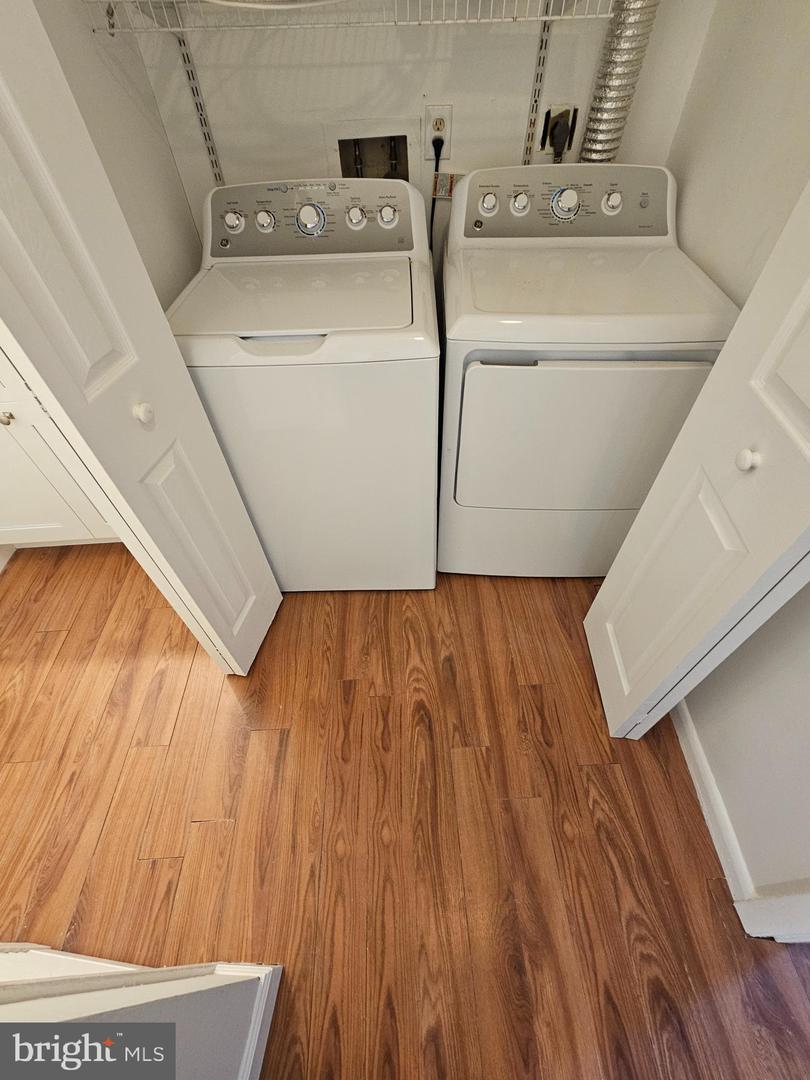 5809 ROYAL RIDGE DR #I, SPRINGFIELD, Virginia 22152, 2 Bedrooms Bedrooms, ,2 BathroomsBathrooms,Residential,For sale,5809 ROYAL RIDGE DR #I,VAFX2276142 MLS # VAFX2276142 5809 ROYAL RIDGE DR #I, SPRINGFIELD, Virginia 22152, 2 Bedrooms Bedrooms, ,2 BathroomsBathrooms,Residential,For sale,5809 ROYAL RIDGE DR #I,VAFX2276142 MLS # VAFX2276142
