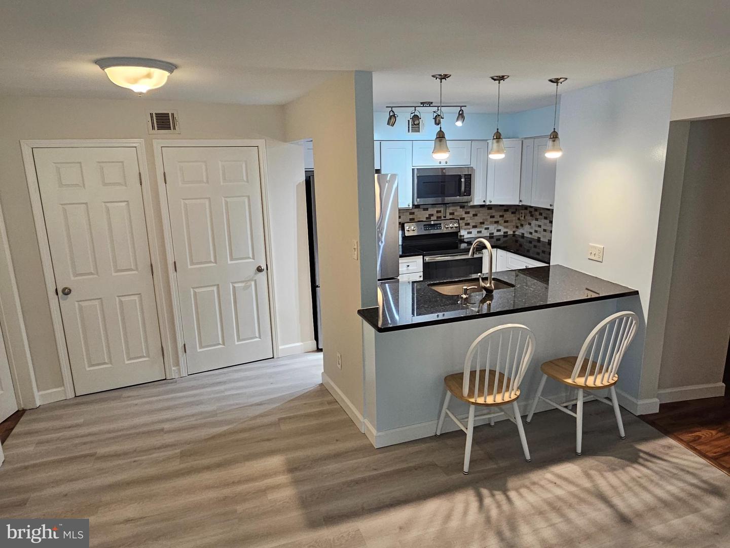 5809 ROYAL RIDGE DR #I, SPRINGFIELD, Virginia 22152, 2 Bedrooms Bedrooms, ,2 BathroomsBathrooms,Residential,For sale,5809 ROYAL RIDGE DR #I,VAFX2276142 MLS # VAFX2276142 5809 ROYAL RIDGE DR #I, SPRINGFIELD, Virginia 22152, 2 Bedrooms Bedrooms, ,2 BathroomsBathrooms,Residential,For sale,5809 ROYAL RIDGE DR #I,VAFX2276142 MLS # VAFX2276142