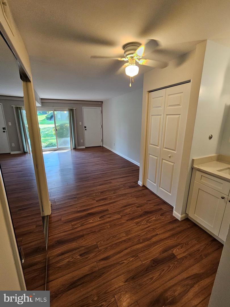 5809 ROYAL RIDGE DR #I, SPRINGFIELD, Virginia 22152, 2 Bedrooms Bedrooms, ,2 BathroomsBathrooms,Residential,For sale,5809 ROYAL RIDGE DR #I,VAFX2276142 MLS # VAFX2276142 5809 ROYAL RIDGE DR #I, SPRINGFIELD, Virginia 22152, 2 Bedrooms Bedrooms, ,2 BathroomsBathrooms,Residential,For sale,5809 ROYAL RIDGE DR #I,VAFX2276142 MLS # VAFX2276142