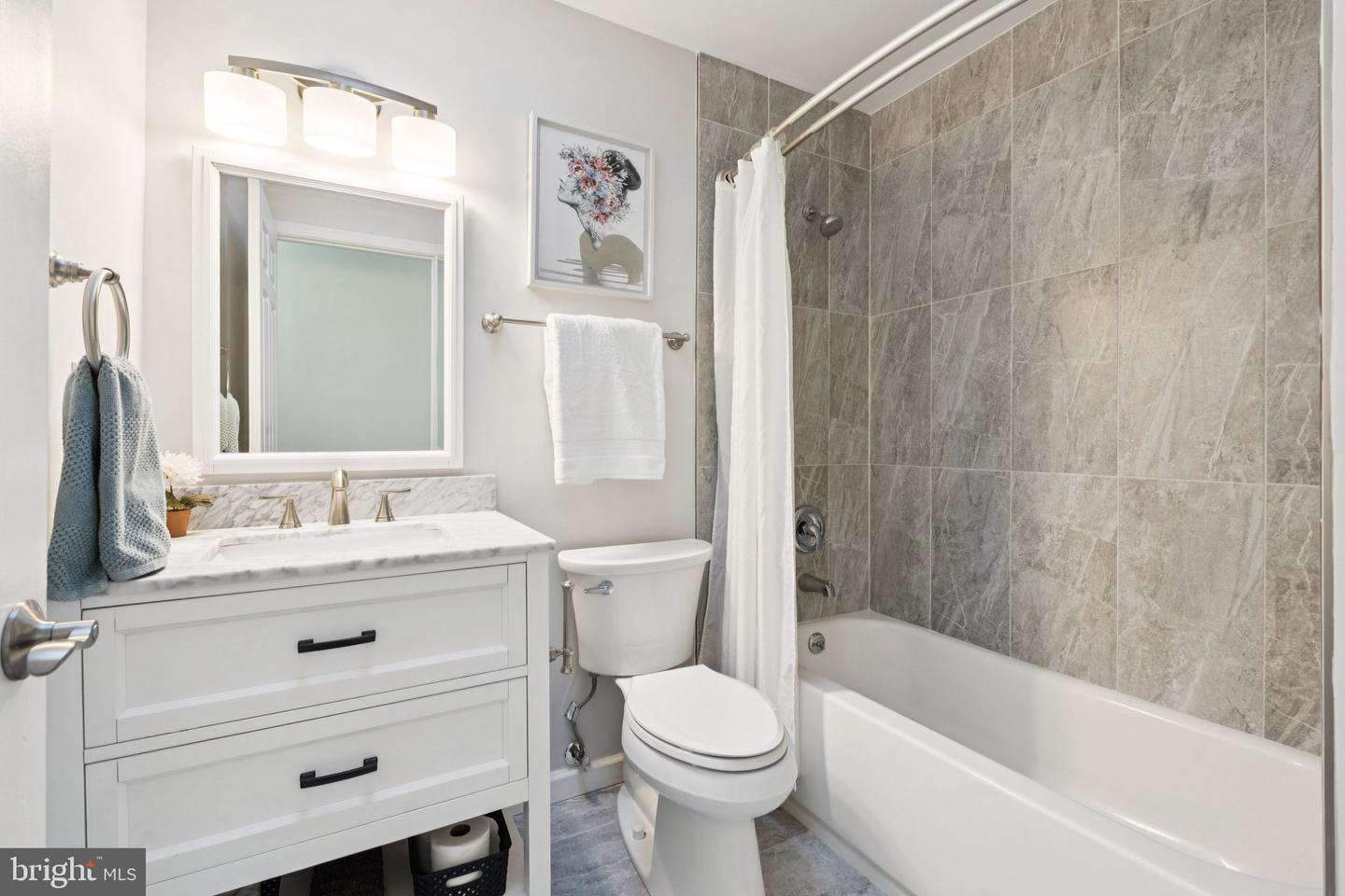 8518 RIVERSIDE RD, ALEXANDRIA, Virginia 22308, 4 Bedrooms Bedrooms, ,3 BathroomsBathrooms,Residential,For sale,8518 RIVERSIDE RD,VAFX2276146 MLS # VAFX2276146