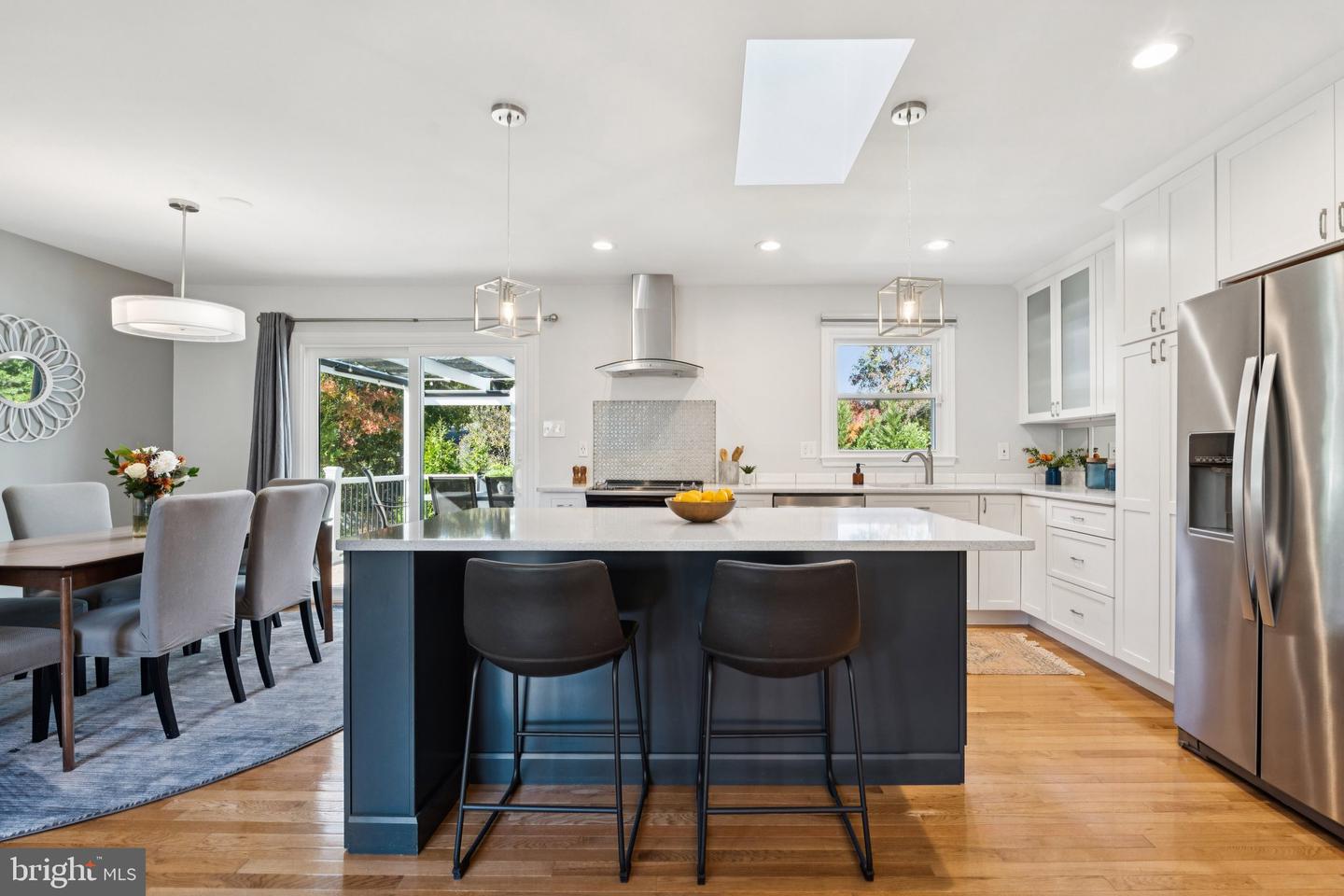 8518 RIVERSIDE RD, ALEXANDRIA, Virginia 22308, 4 Bedrooms Bedrooms, ,3 BathroomsBathrooms,Residential,For sale,8518 RIVERSIDE RD,VAFX2276146 MLS # VAFX2276146