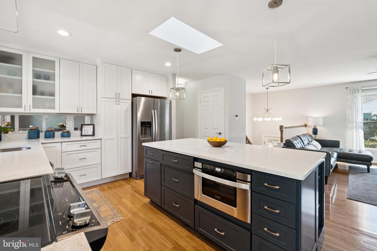 8518 RIVERSIDE RD, ALEXANDRIA, Virginia 22308, 4 Bedrooms Bedrooms, ,3 BathroomsBathrooms,Residential,For sale,8518 RIVERSIDE RD,VAFX2276146 MLS # VAFX2276146