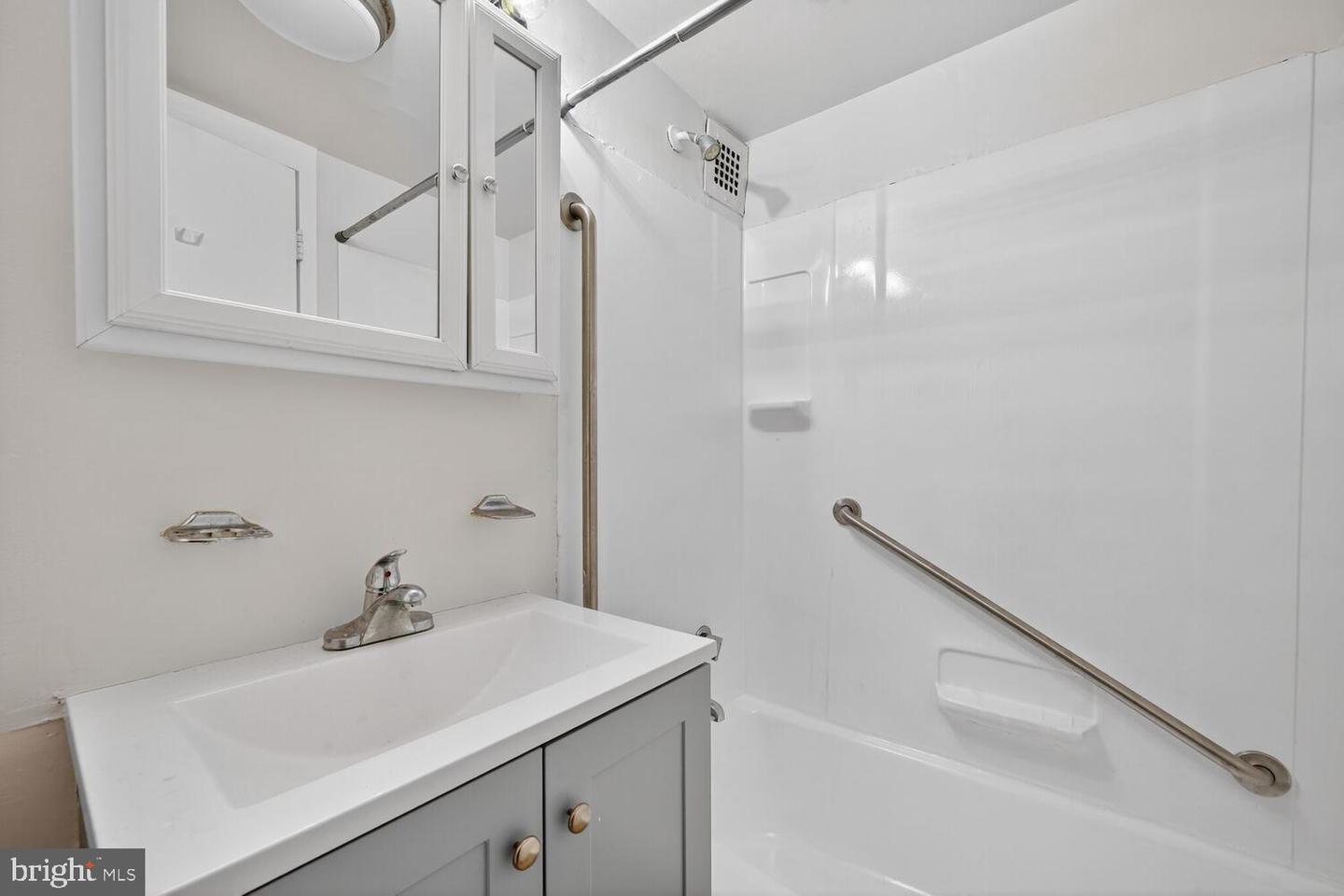 1260 NW 21ST ST NW #210, WASHINGTON, District Of Columbia 20036, 1 Room Rooms,1 BathroomBathrooms,Residential,For sale,1260 NW 21ST ST NW #210,DCDC2228630 MLS # DCDC2228630 1260 NW 21ST ST NW #210, WASHINGTON, District Of Columbia 20036, 1 Room Rooms,1 BathroomBathrooms,Residential,For sale,1260 NW 21ST ST NW #210,DCDC2228630 MLS # DCDC2228630
