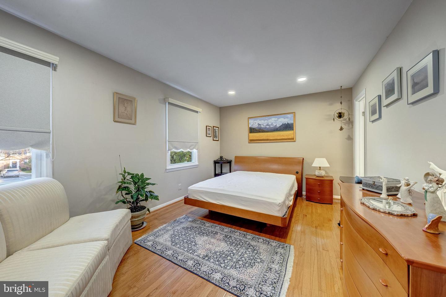7779 TIVERTON DR, SPRINGFIELD, Virginia 22152, 3 Bedrooms Bedrooms, ,2 BathroomsBathrooms,Residential,For sale,7779 TIVERTON DR,VAFX2276014 MLS # VAFX2276014 7779 TIVERTON DR, SPRINGFIELD, Virginia 22152, 3 Bedrooms Bedrooms, ,2 BathroomsBathrooms,Residential,For sale,7779 TIVERTON DR,VAFX2276014 MLS # VAFX2276014