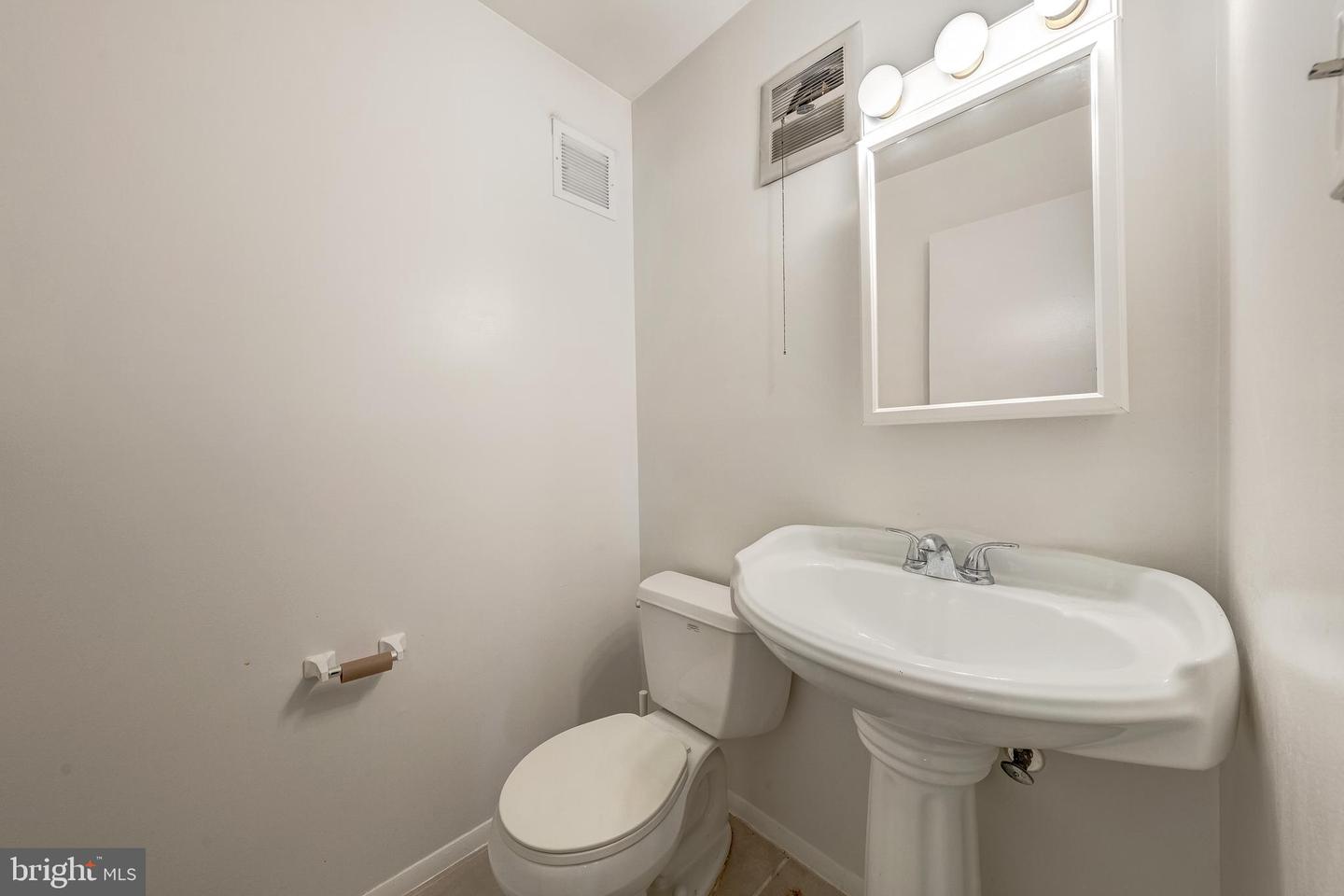 7779 TIVERTON DR, SPRINGFIELD, Virginia 22152, 3 Bedrooms Bedrooms, ,2 BathroomsBathrooms,Residential,For sale,7779 TIVERTON DR,VAFX2276014 MLS # VAFX2276014 7779 TIVERTON DR, SPRINGFIELD, Virginia 22152, 3 Bedrooms Bedrooms, ,2 BathroomsBathrooms,Residential,For sale,7779 TIVERTON DR,VAFX2276014 MLS # VAFX2276014