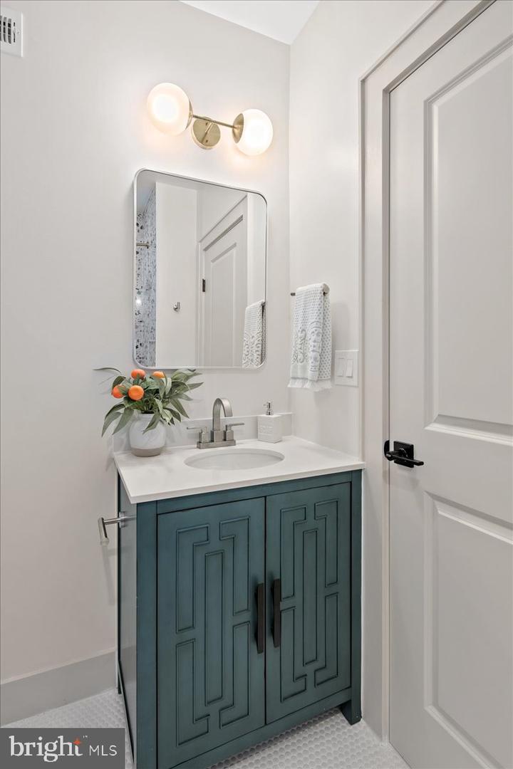 1421 DUNCAN ST NE, WASHINGTON, District Of Columbia 20002, 3 Bedrooms Bedrooms, ,2 BathroomsBathrooms,Residential,For sale,1421 DUNCAN ST NE,DCDC2228684 MLS # DCDC2228684 1421 DUNCAN ST NE, WASHINGTON, District Of Columbia 20002, 3 Bedrooms Bedrooms, ,2 BathroomsBathrooms,Residential,For sale,1421 DUNCAN ST NE,DCDC2228684 MLS # DCDC2228684