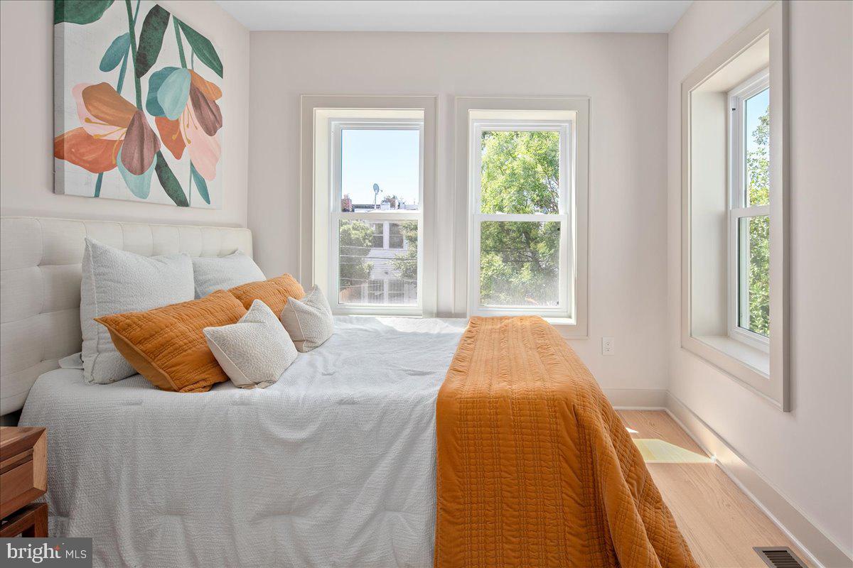 1421 DUNCAN ST NE, WASHINGTON, District Of Columbia 20002, 3 Bedrooms Bedrooms, ,2 BathroomsBathrooms,Residential,For sale,1421 DUNCAN ST NE,DCDC2228684 MLS # DCDC2228684 1421 DUNCAN ST NE, WASHINGTON, District Of Columbia 20002, 3 Bedrooms Bedrooms, ,2 BathroomsBathrooms,Residential,For sale,1421 DUNCAN ST NE,DCDC2228684 MLS # DCDC2228684