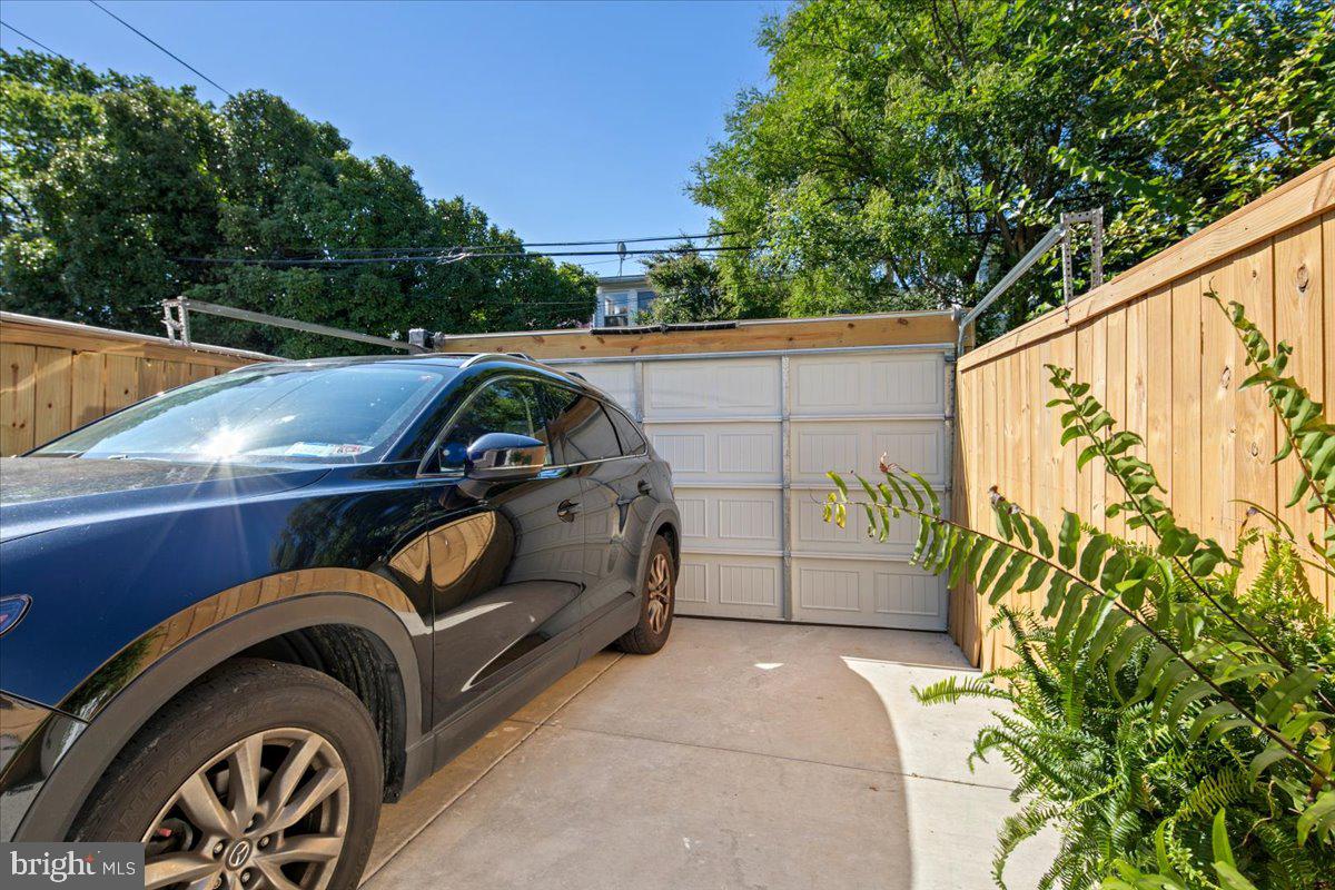 1421 DUNCAN ST NE, WASHINGTON, District Of Columbia 20002, 3 Bedrooms Bedrooms, ,2 BathroomsBathrooms,Residential,For sale,1421 DUNCAN ST NE,DCDC2228684 MLS # DCDC2228684 1421 DUNCAN ST NE, WASHINGTON, District Of Columbia 20002, 3 Bedrooms Bedrooms, ,2 BathroomsBathrooms,Residential,For sale,1421 DUNCAN ST NE,DCDC2228684 MLS # DCDC2228684