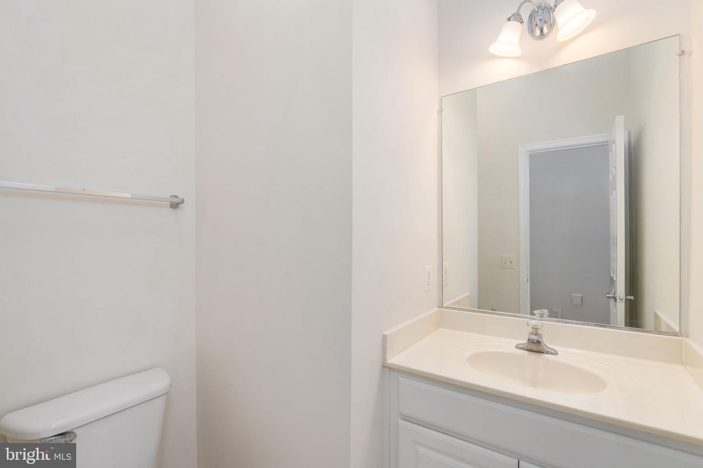 1825 CEDAR COVE WAY #201, WOODBRIDGE, Virginia 22191, 3 Bedrooms Bedrooms, ,2 BathroomsBathrooms,Residential,For sale,1825 CEDAR COVE WAY #201,VAPW2106668 MLS # VAPW2106668 1825 CEDAR COVE WAY #201, WOODBRIDGE, Virginia 22191, 3 Bedrooms Bedrooms, ,2 BathroomsBathrooms,Residential,For sale,1825 CEDAR COVE WAY #201,VAPW2106668 MLS # VAPW2106668
