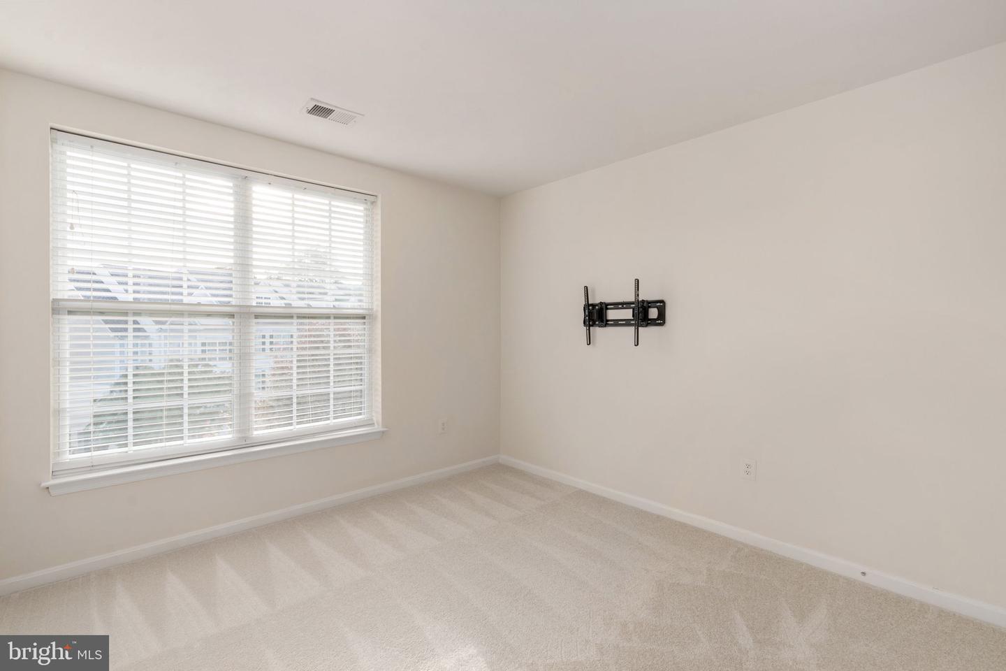 1825 CEDAR COVE WAY #201, WOODBRIDGE, Virginia 22191, 3 Bedrooms Bedrooms, ,2 BathroomsBathrooms,Residential,For sale,1825 CEDAR COVE WAY #201,VAPW2106668 MLS # VAPW2106668 1825 CEDAR COVE WAY #201, WOODBRIDGE, Virginia 22191, 3 Bedrooms Bedrooms, ,2 BathroomsBathrooms,Residential,For sale,1825 CEDAR COVE WAY #201,VAPW2106668 MLS # VAPW2106668