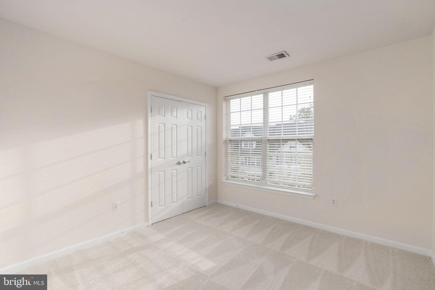1825 CEDAR COVE WAY #201, WOODBRIDGE, Virginia 22191, 3 Bedrooms Bedrooms, ,2 BathroomsBathrooms,Residential,For sale,1825 CEDAR COVE WAY #201,VAPW2106668 MLS # VAPW2106668 1825 CEDAR COVE WAY #201, WOODBRIDGE, Virginia 22191, 3 Bedrooms Bedrooms, ,2 BathroomsBathrooms,Residential,For sale,1825 CEDAR COVE WAY #201,VAPW2106668 MLS # VAPW2106668