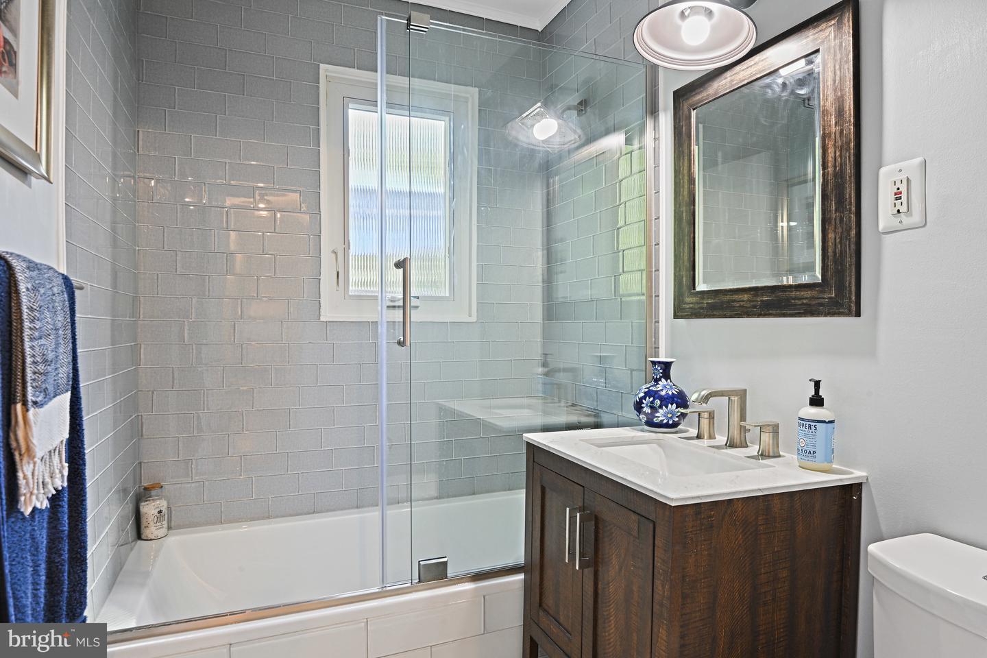 6602 JERRY PL, MCLEAN, Virginia 22101, 4 Bedrooms Bedrooms, ,3 BathroomsBathrooms,Residential,For sale,6602 JERRY PL,VAFX2276064 MLS # VAFX2276064 6602 JERRY PL, MCLEAN, Virginia 22101, 4 Bedrooms Bedrooms, ,3 BathroomsBathrooms,Residential,For sale,6602 JERRY PL,VAFX2276064 MLS # VAFX2276064