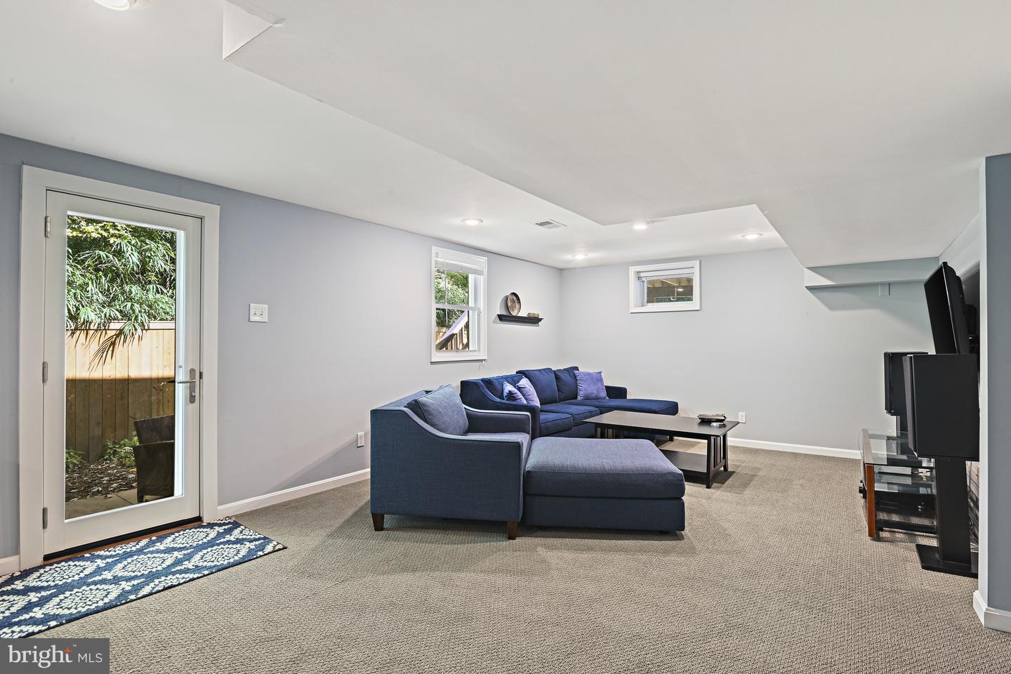 6602 JERRY PL, MCLEAN, Virginia 22101, 4 Bedrooms Bedrooms, ,3 BathroomsBathrooms,Residential,For sale,6602 JERRY PL,VAFX2276064 MLS # VAFX2276064 6602 JERRY PL, MCLEAN, Virginia 22101, 4 Bedrooms Bedrooms, ,3 BathroomsBathrooms,Residential,For sale,6602 JERRY PL,VAFX2276064 MLS # VAFX2276064