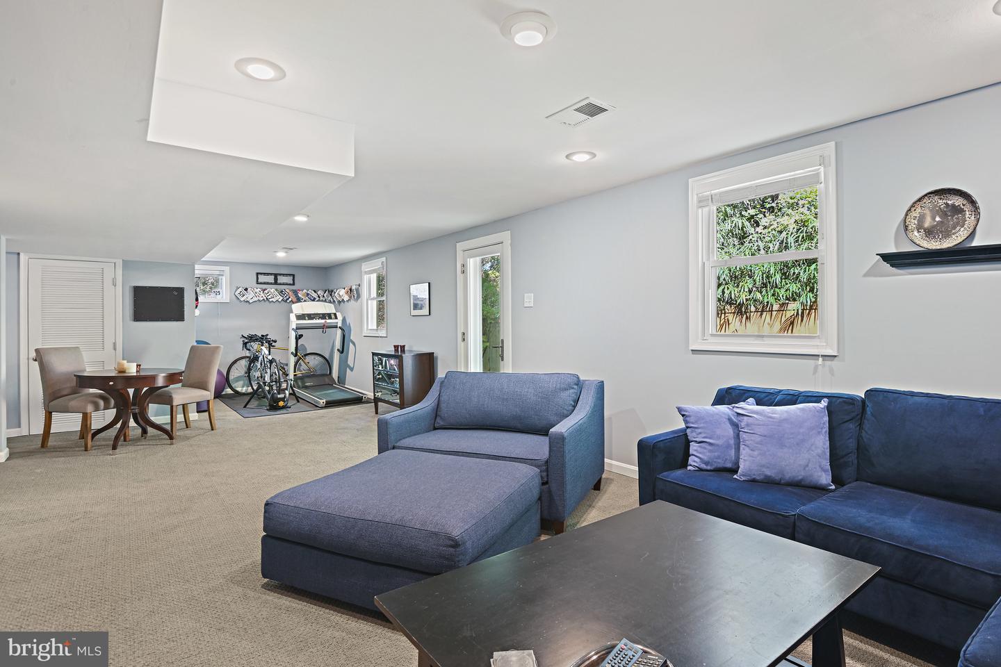 6602 JERRY PL, MCLEAN, Virginia 22101, 4 Bedrooms Bedrooms, ,3 BathroomsBathrooms,Residential,For sale,6602 JERRY PL,VAFX2276064 MLS # VAFX2276064 6602 JERRY PL, MCLEAN, Virginia 22101, 4 Bedrooms Bedrooms, ,3 BathroomsBathrooms,Residential,For sale,6602 JERRY PL,VAFX2276064 MLS # VAFX2276064